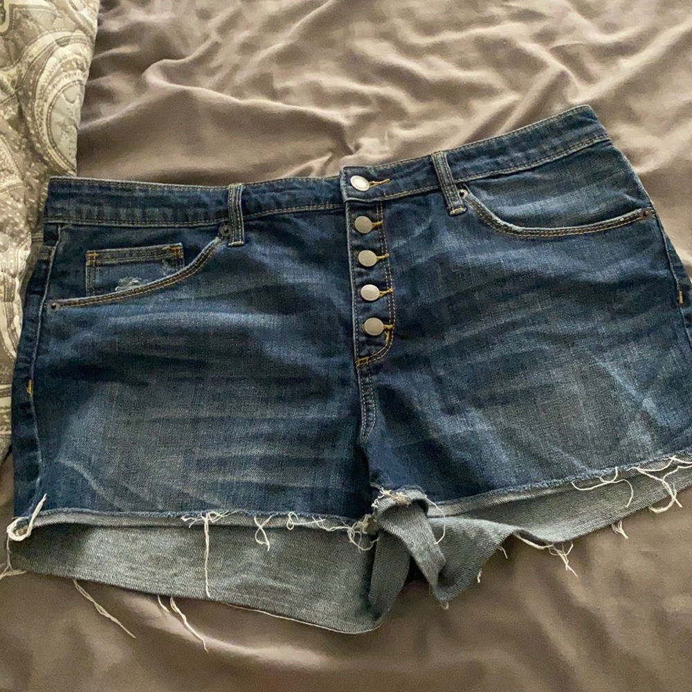 Universal threads Jean shorts